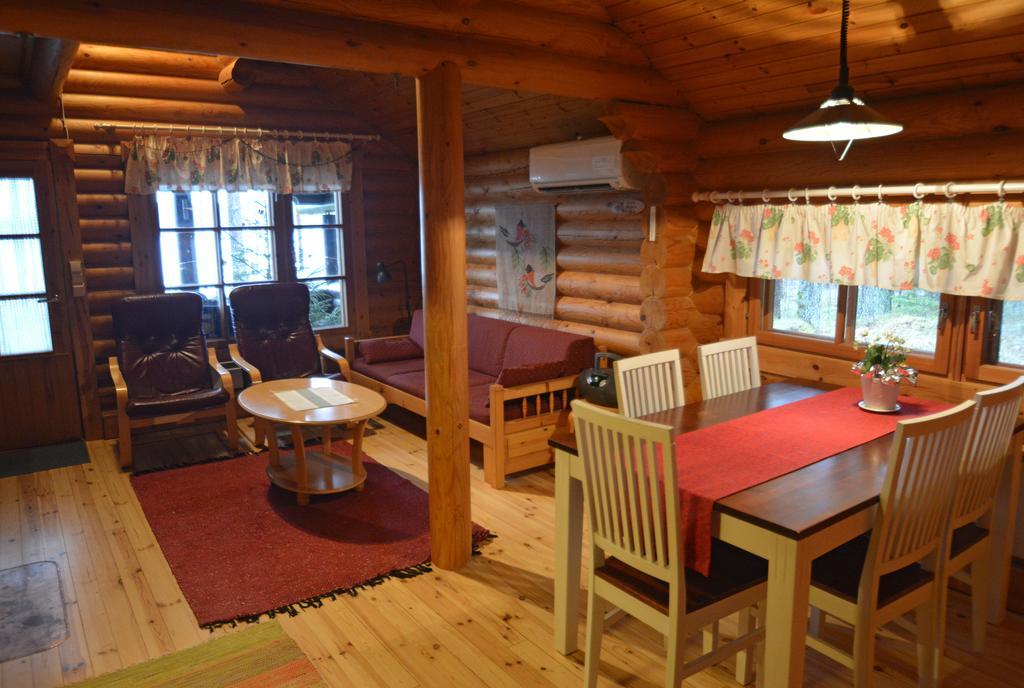 Lomapesae Cottages Pertunmaa Phòng bức ảnh